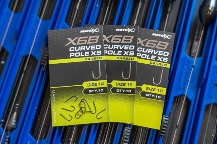 Udica Matrix X6B Curved Pole XS Barbed
