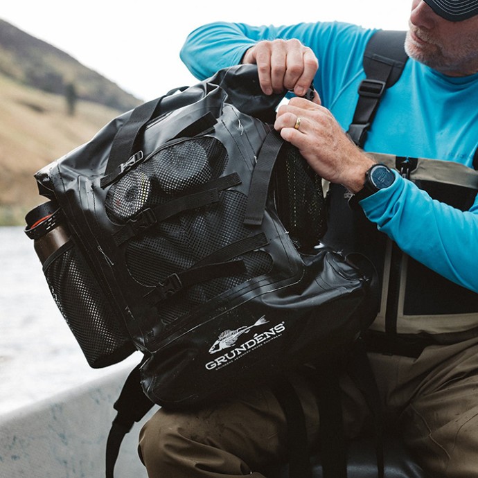 Vodootporni ruksak Grundéns Rumrunner 30L Backpack - Black Vel. O/S