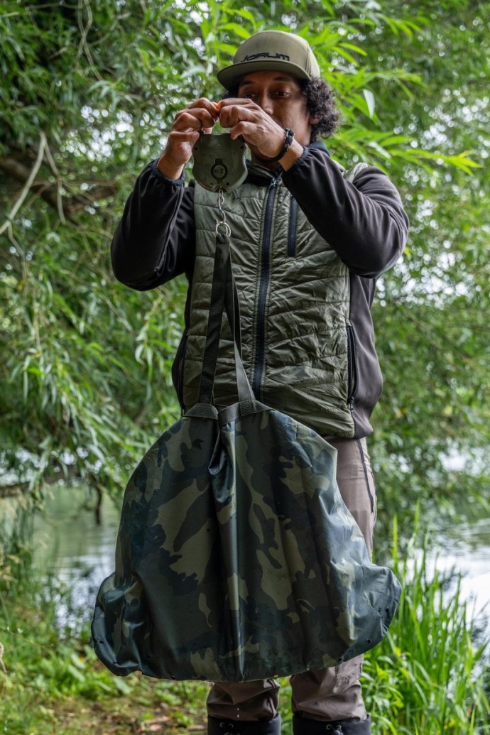 Vreća za vaganje Korum Camo Compact Weigh Sling