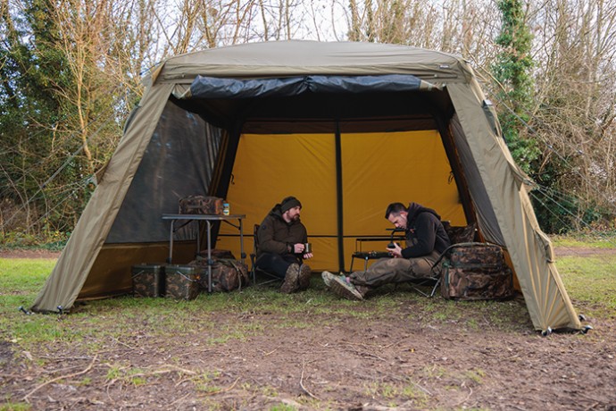 Zaklon Fox Air Frame Social Shelter