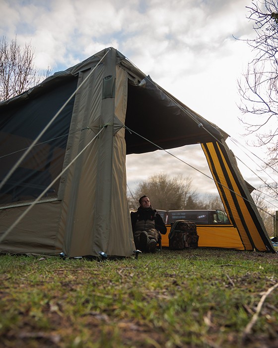 Zaklon Fox Air Frame Social Shelter