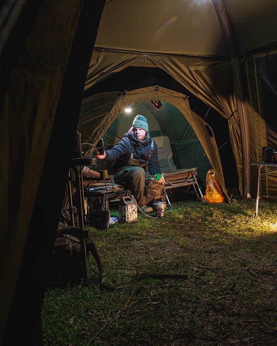 Zaklon Fox Air Frame Social Shelter