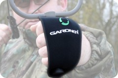 Kryt Ruky k Praku Gardner Slinga Knuckle Guard Kryt Ruky k Praku Gardner Slinga Knuckle Guard