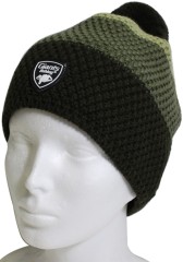 Zimska kapa Giants Fishing s pomponom trobojna