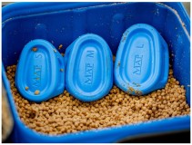 Formička MAP Embed Method Feeder Mould Large