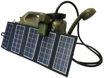 Sprcha s Kanystrem a Solárním Panelem Holdcarp Rechargeable Camping Shower Sprcha s Kanystrem a Solárním Panelem Holdcarp Rechargeable Camping Shower