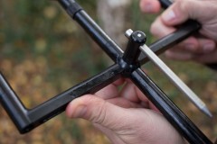 Stabilizátor Stojanu Korda Singlez Spike Ball Stabiliser - Aluminium - Black