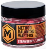 Vyvážené Boilies Mivardi Balanced Wafters 8mm 20gr Jahoda